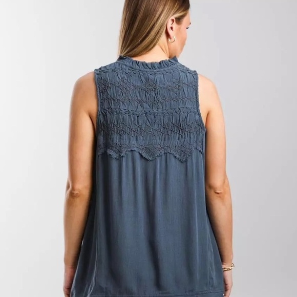 Buckle gauze freyed hem gathered accent top - Picture 2 of 3